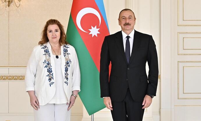 The President received the Ambassador of Argentina