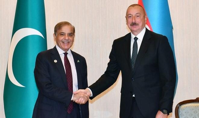 Алиев и Шариф провели телефонный разговор