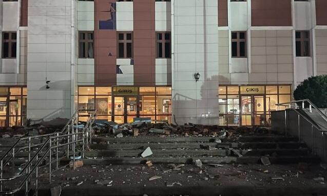 Türkiyədə güclü zəlzələ oldu