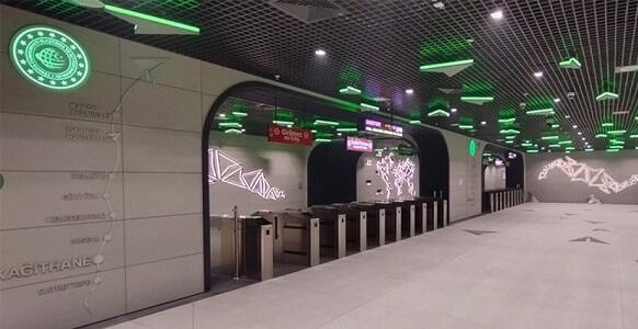Ərdoğan hava limanına metro ilə getdi - Video