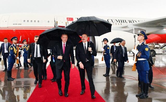 Ərdoğan Naxçıvanda: Əliyev şəxsən qarşıladı - Video