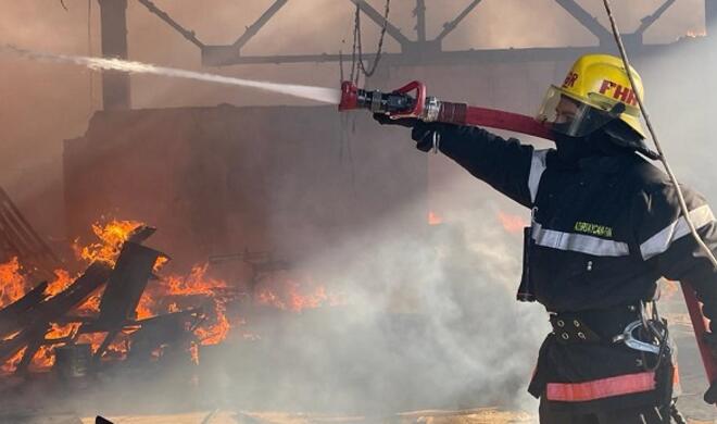 Neft Emalı Zavodunda baş verən yanğın söndürüldü