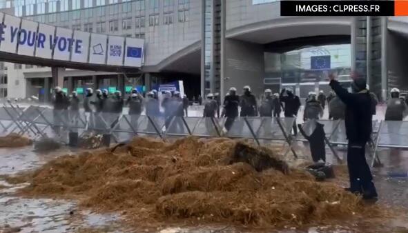 Etirazçı fermerlərdən Parisdə Makrona “sürpriz” - Video