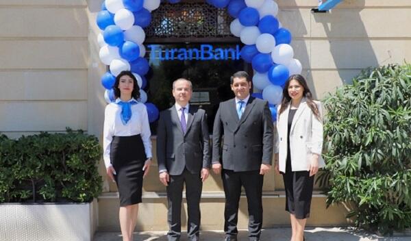 TuranBank İçərişəhərdə yeni şöbəsini istifadəyə verdi