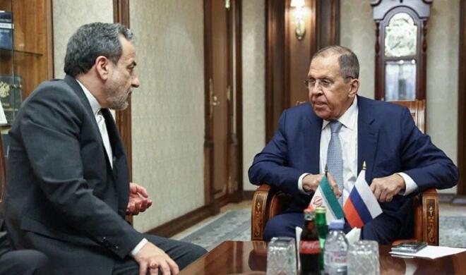 لاوروو و عراقچی ایران-آمریکا دانیشیقلارینی مذاکره ائتدی