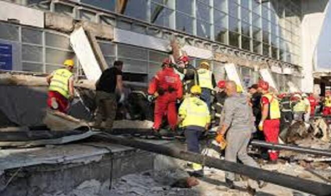 Three killed as building collapses in New Delhi