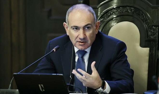 Pashinyan calls for peace in the award ceremony