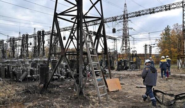 Russian strikes knock out power in parts of Ukraine