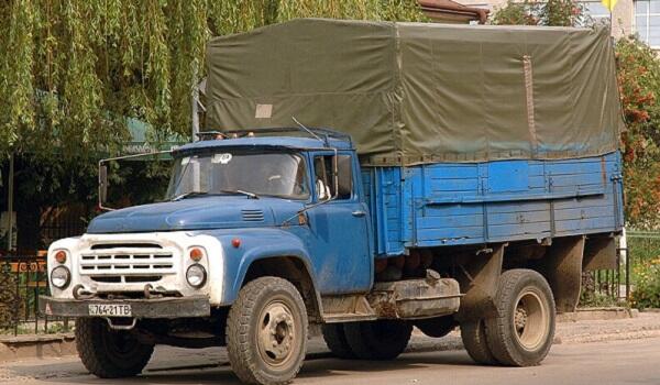 Bakıda ZİL sürücüsü qəza törətdi: qadın öldü