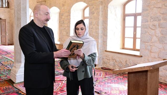 Aliyevs open restored Chol Gala Mosque in Shusha - Photo