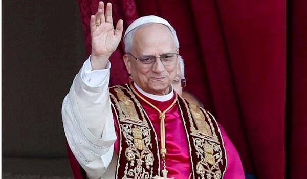 Roma Papası özünə yeni katib təyin etdi