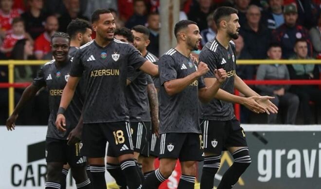 "Айнтрахт" сыграет против "Карабаха" без болельщиков