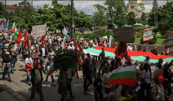 Bolqarıstanda kütləvi aksiya: hökumətin istefası tələb edilir