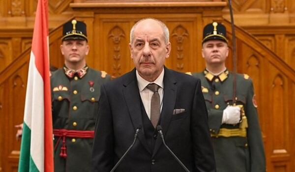 Macarıstan prezidenti türk ölkəsinə səfər edəcək