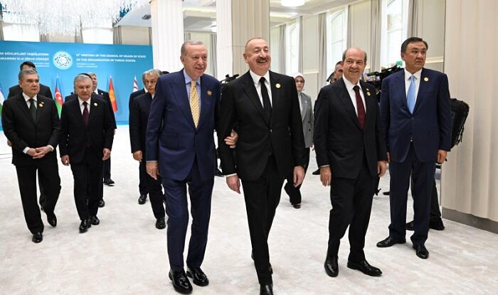 Prezident türk dövlət və hökumət başçılarını qarşıladı - Foto