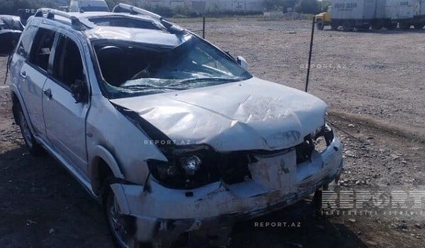 “Pajero" divara çırpıldı: bir ailənin 4 üzvü... - Foto