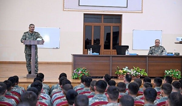 General onlara konkret tapşırıqlar verdi - Foto