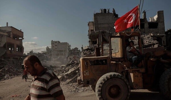 Türkiyə bayraqları ilə Qəzzaya daxil oldular - Foto