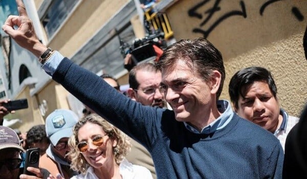 Bu ölkədə 20 illik sol hakimiyyət başa çatdı: Paz qalib gəldi