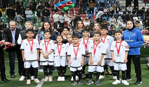 Uşaq evlərinin komandaları arasında minifutbol turniri keçirildi