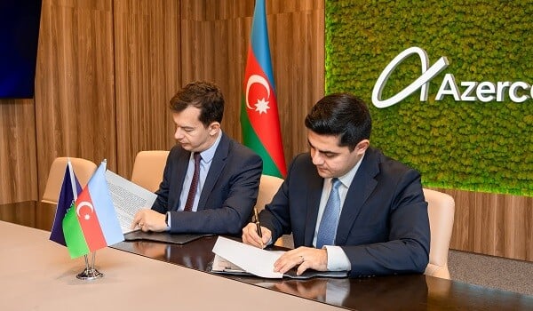 Azərbaycanda əsgərlərə telefon və nömrə veriləcək