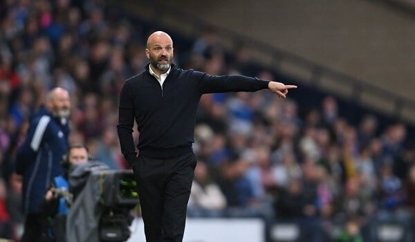 İslandiyanın baş məşqçisi Bakını bəyəndi