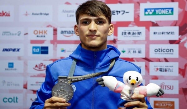 Azərbaycanın idman tarixində ilk deflimpiya medalı - Foto