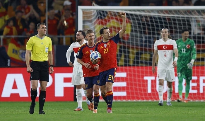 İspaniyada türklərin otağından 200 minlik saat oğurlandı