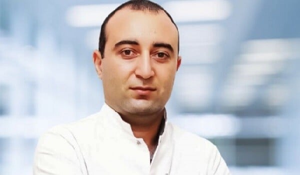 Tibb mərkəzində həkim tibb bacısının əri tərəfindən döyülüb