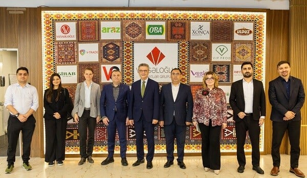 Almaniya səfiri "Veysəloğlu"nun Mərkəz ofisində...