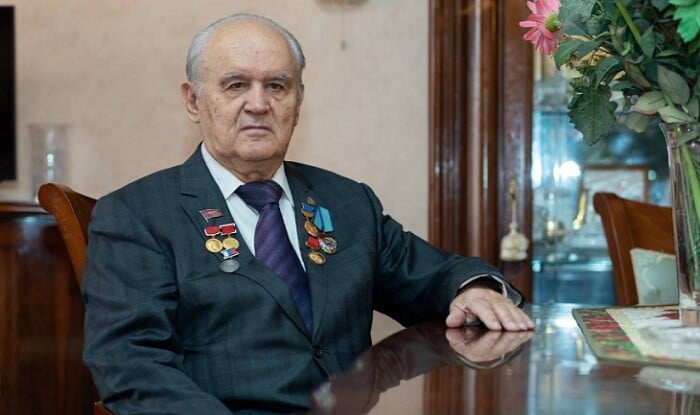 “İsgəndər”in yaradıcısı öldü