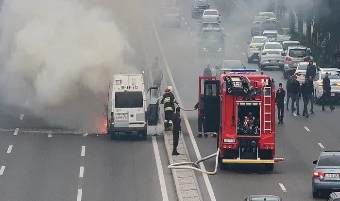 Heydər Əliyev prospektində yanğın... - Foto