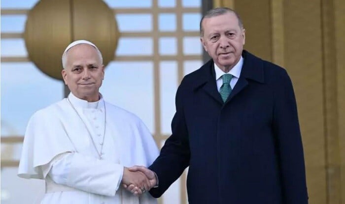 Ərdoğan Papa ilə görüşdü