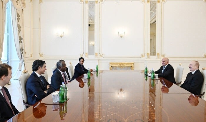 Ильхам Алиев принял Адебайо Огунлеси