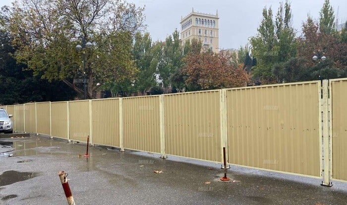 Bakının mərkəzindəki bu parkinq bağlandı - Foto