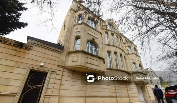 Bakıda villanın hovuzunda partlayış: yaralılar var - Foto