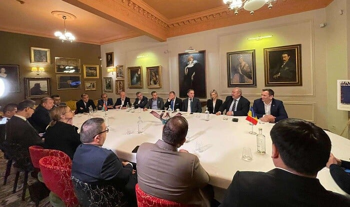 Ümummilli liderin xatirəsi Buxarestdə yad edildi