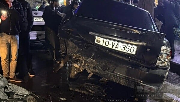 Sumqayıtda səkkiz maşın toqquşdu - Foto