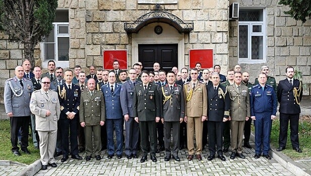 Hərbi attaşelərlə bu ilin yekununa dair toplantı keçirildi