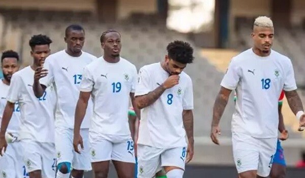 Qabon millisinin fəaliyyəti dayandırıldı