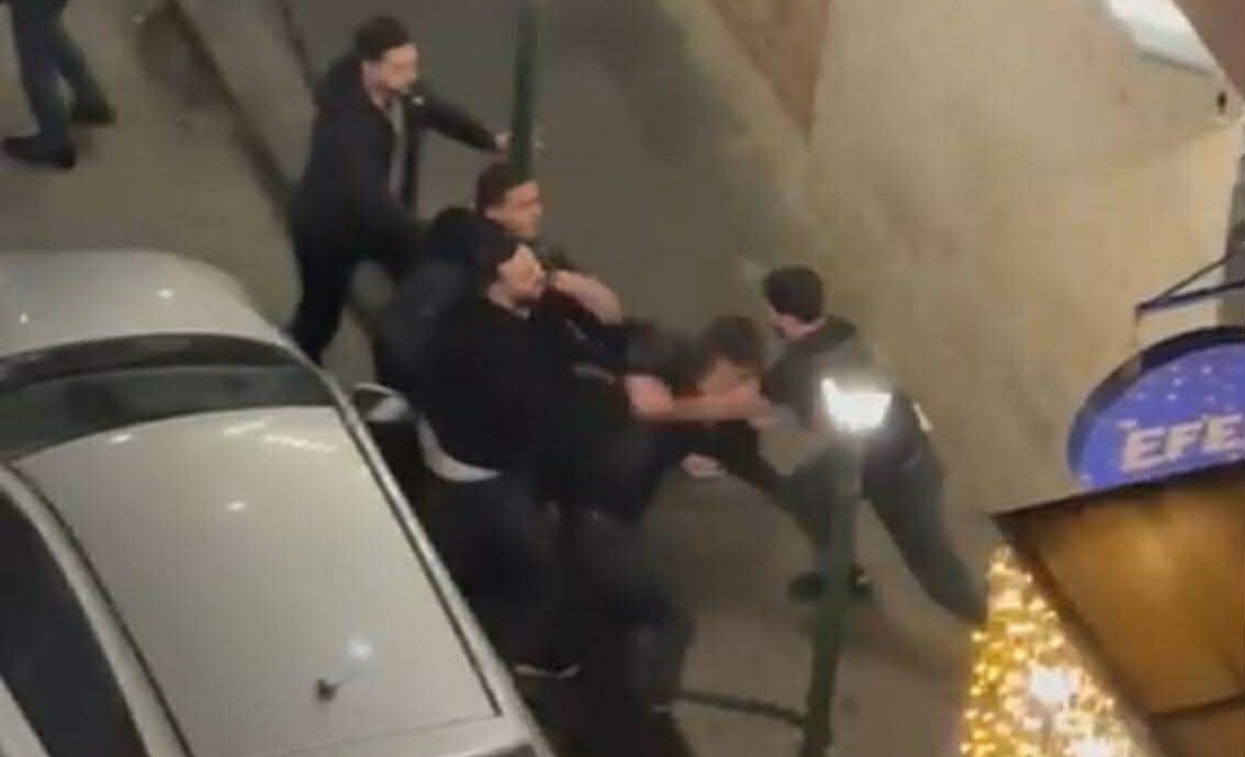 Bakıda səhərəcən işləyən yeganə restoranda dava - Video