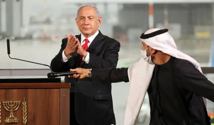 Netanyahu ərəbin əlini vurduğu əşyadan “iyrənir”? - Video