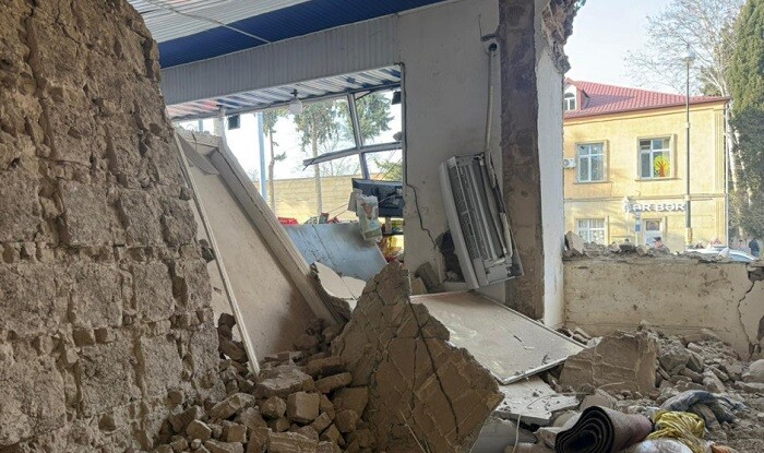 Qazaxda partlayış: 2 qadın xəsarət aldı - Video