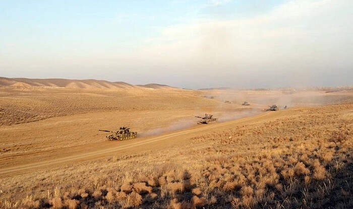 Hərbi hissədə təlim keçirildi - Foto