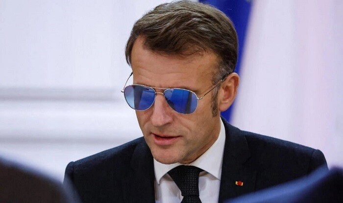 Makron gözlərini eynək altında gizlətdi - Video