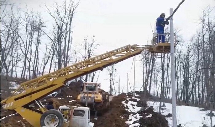 “Azərişıq” Kəlbəcərdə yenidənqurma işlərini davam etdirir