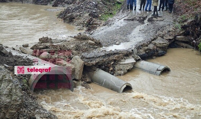 Cəlilabadda üç kəndin körpüsü qəzalı vəziyyətə düşdü - Foto