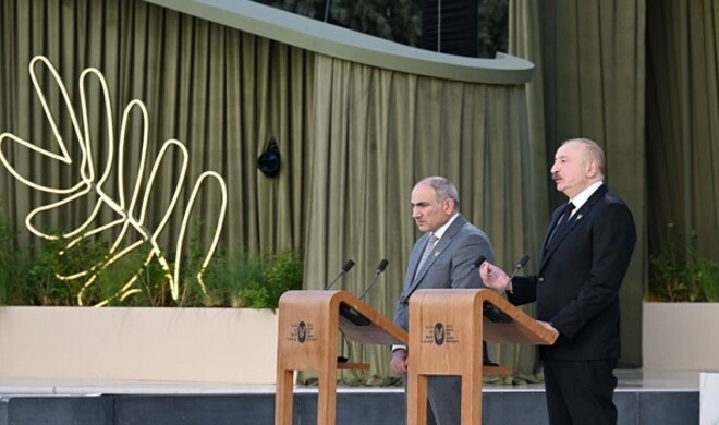 Aliyev and Pashinyan share a light moment in Abu Dhabi -