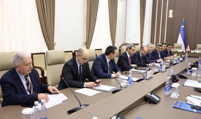 Rövşən Rüstəmov Narzullayev və Abaşidze ilə görüşdü