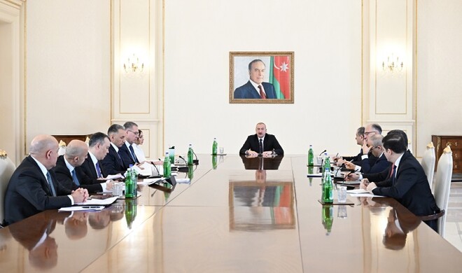 İlham Əliyevin sədrliyi ilə müşavirə keçirildi - Foto